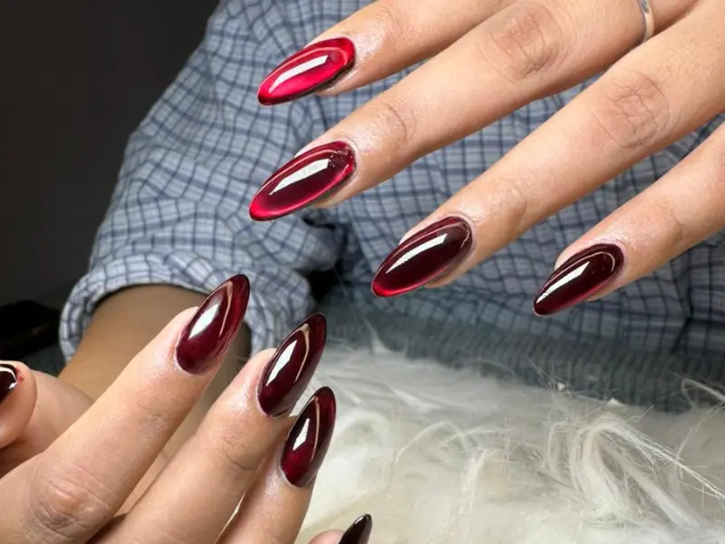 Cat Eye & Bridal Nail Extensions | Top Nail Studio Lucknow